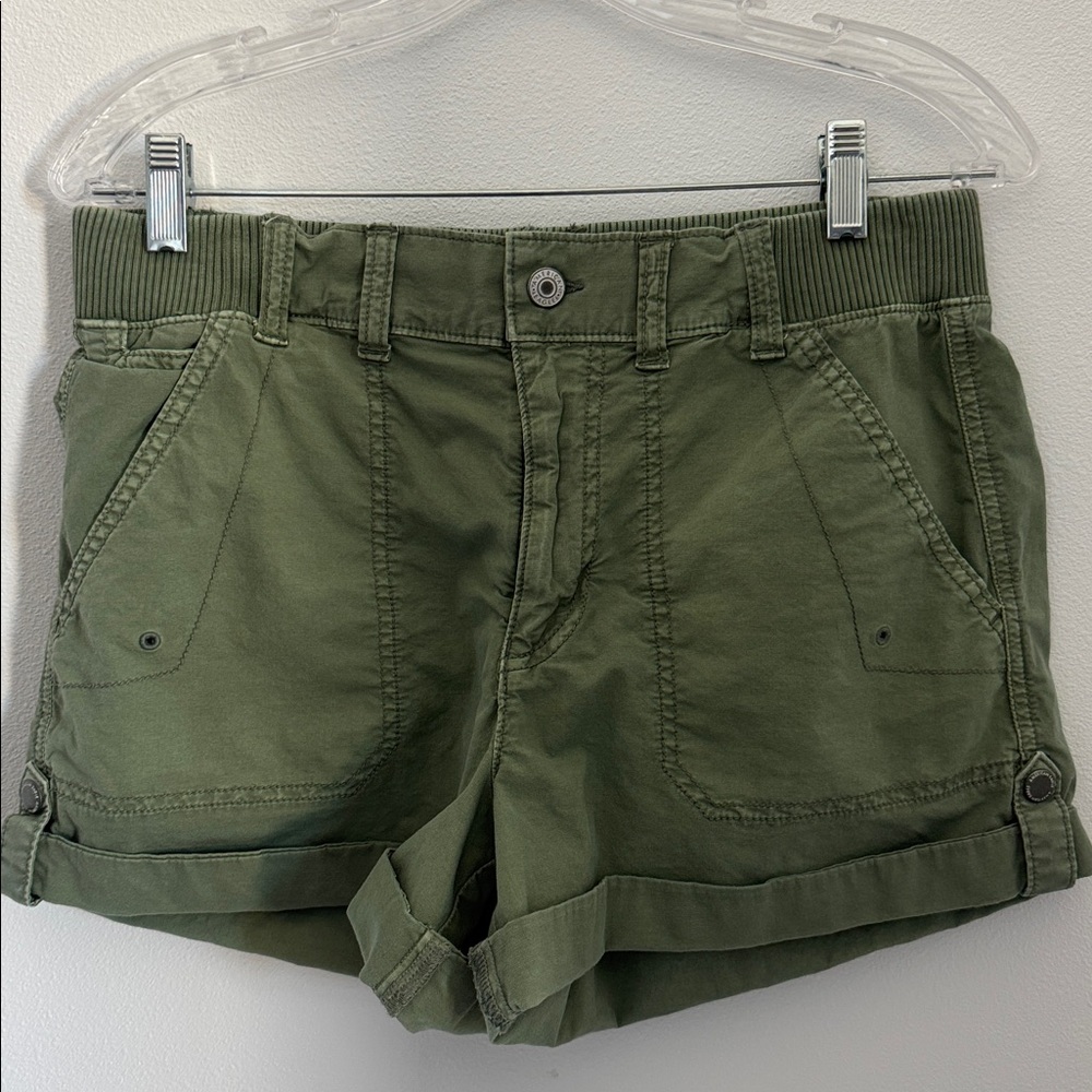 American Eagle Outfitters Olive Cargo Shorts size6
